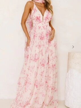 Floral Chiffon V-Neck Maxi Dress in Pink and Cream